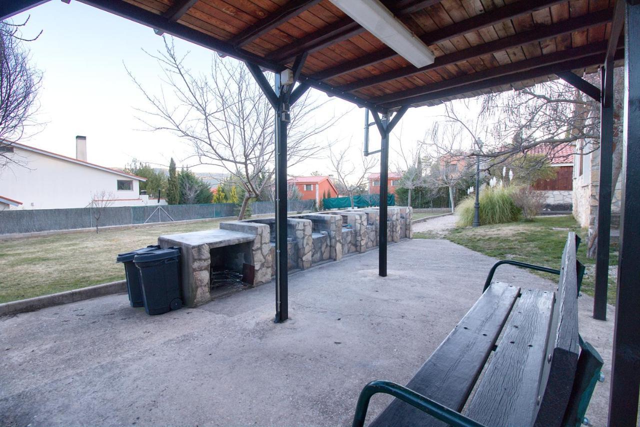 Aventura & Relax Cabanas Pena La Higuera Villalba de la Sierra Dış mekan fotoğraf